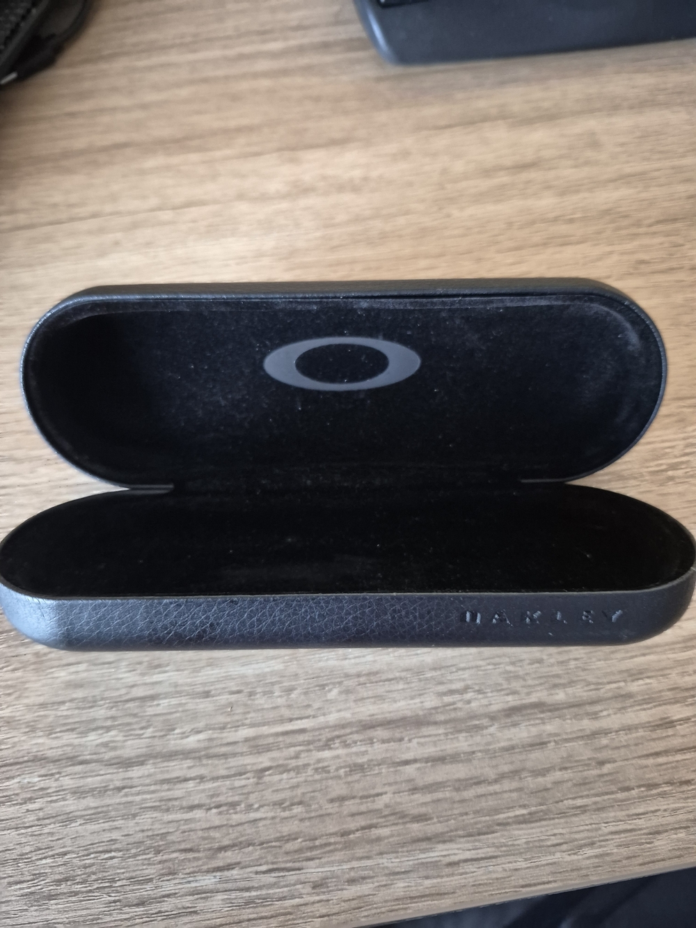 Authentic Oakley Hardshell Eyeglass Case - Black